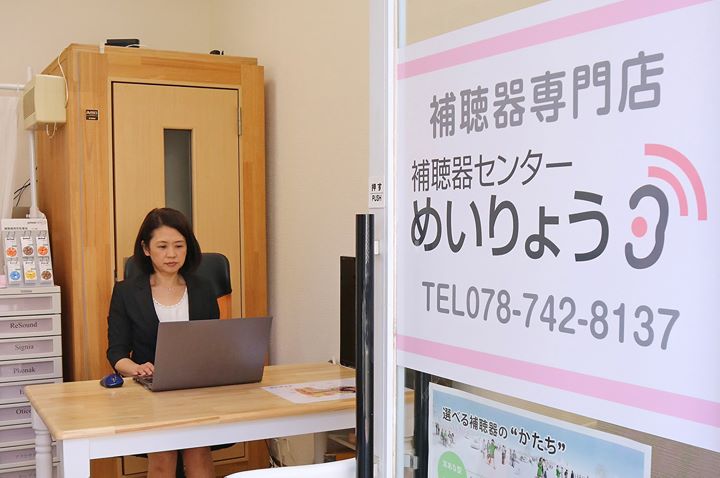 5e86a542d955b44b00db